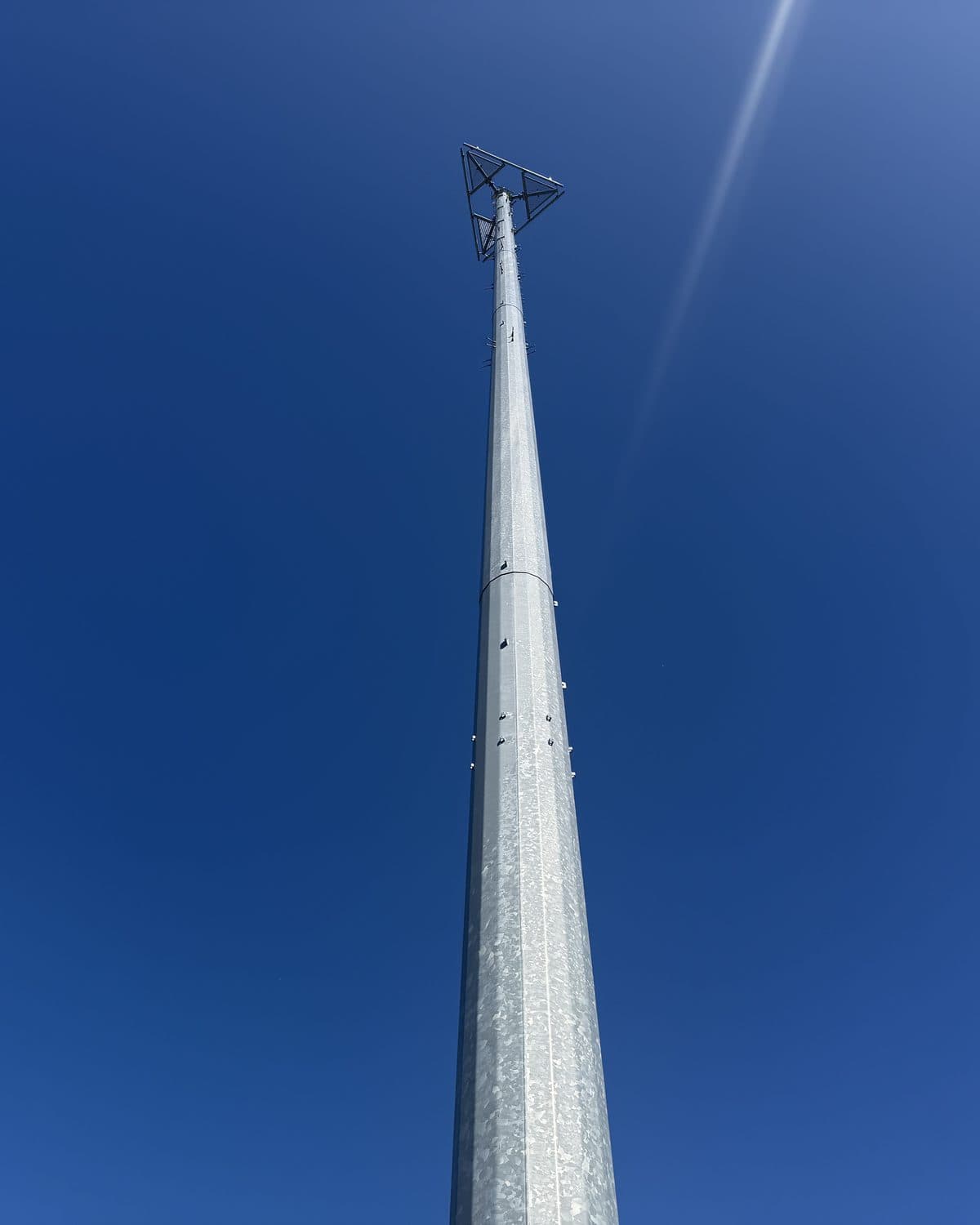 Clio, Michigan: Monopole tower, 150 ft